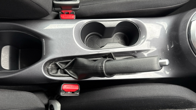 Nissan Juke 1.0 DiG-T 114 Acenta 5dr Petrol Hatchback